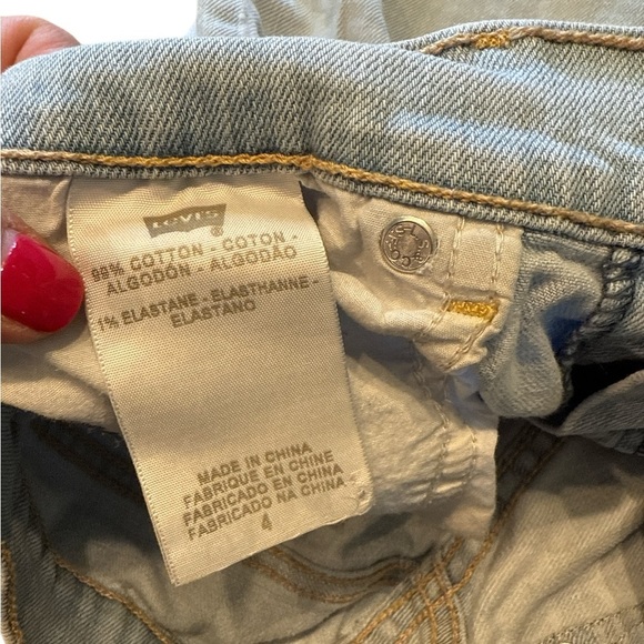 2/$20 Levi'’s Denim Shorts - Picture 4 of 5